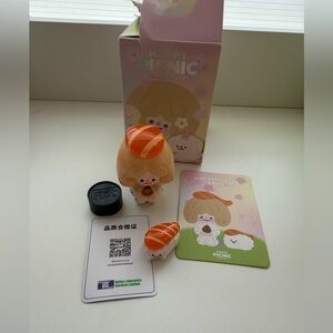 Happy Picnic together Figurine SAKE SUSHI & ZZA& RiCO Miniso